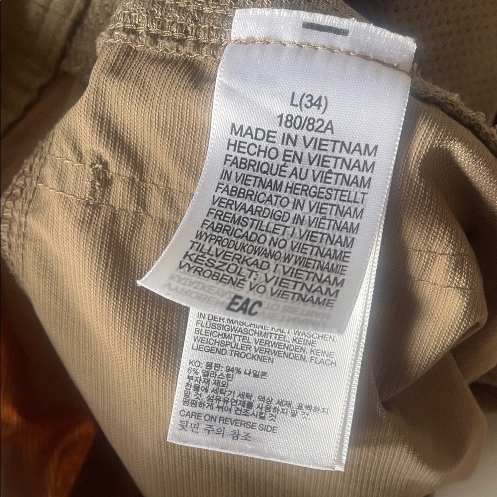 Marmot Men's Tan Outdoor Hiking Hybrid Shorts Performance Pockets 34 Large - Picture 6 of 7